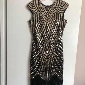 20s style gatsby dress.